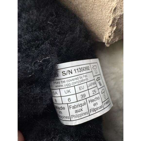 UGG Classic Ultra Mini Platform Women's Ankle Boots - Color Black Size 8 New - Picture 8 of 16